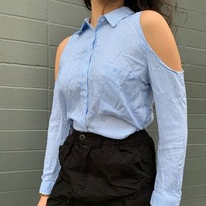 Shoulderless striped top